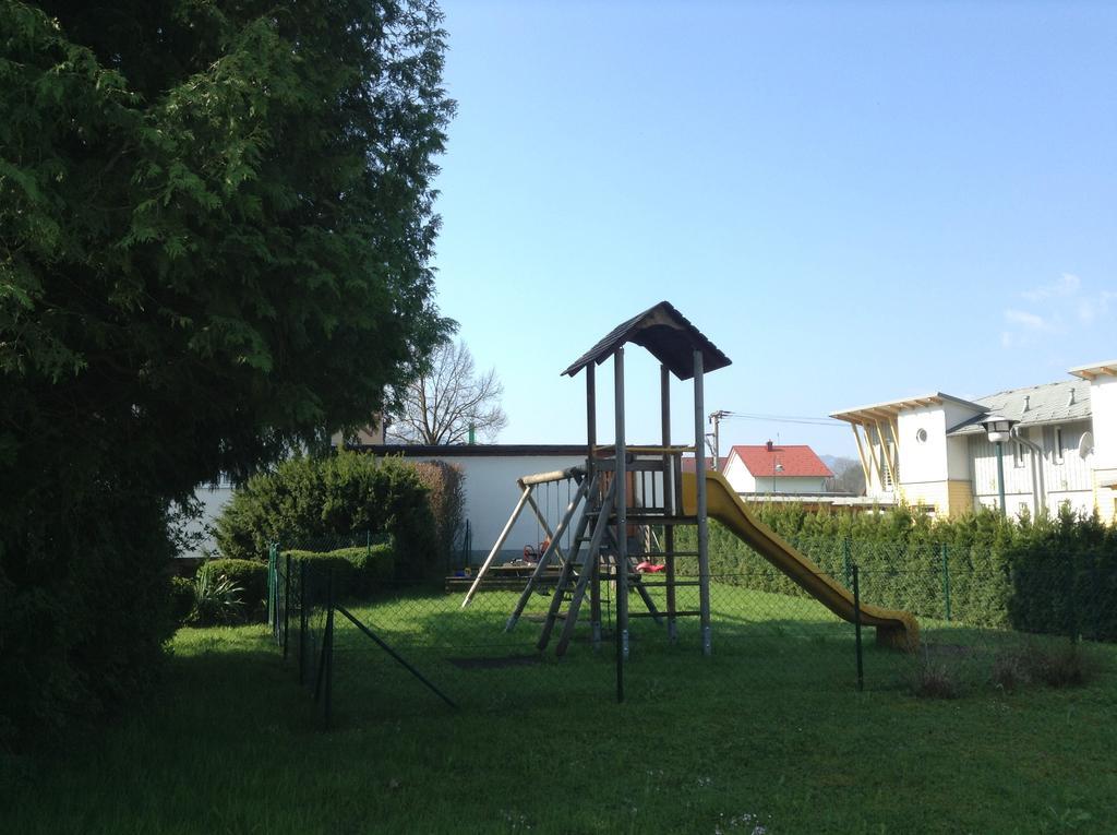 Leonsteinerhof Bed & Breakfast ภายนอก รูปภาพ