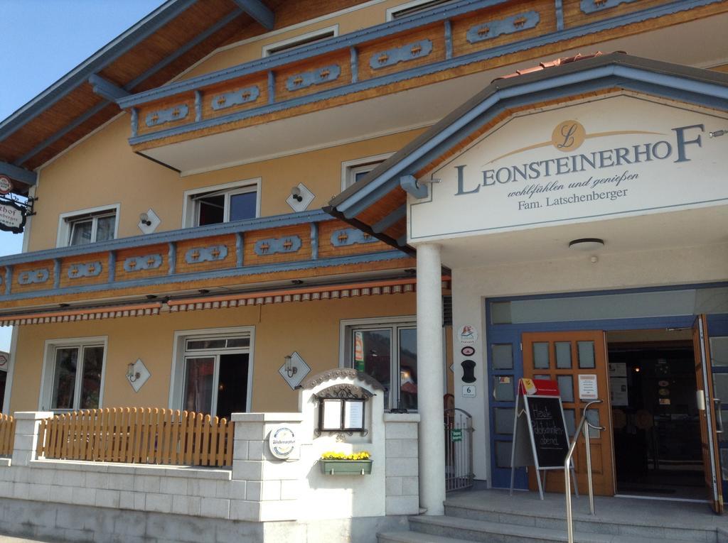 Leonsteinerhof Bed & Breakfast ภายนอก รูปภาพ