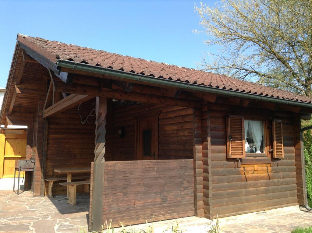 Leonsteinerhof Bed & Breakfast ภายนอก รูปภาพ