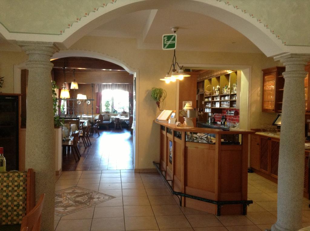 Leonsteinerhof Bed & Breakfast ภายนอก รูปภาพ